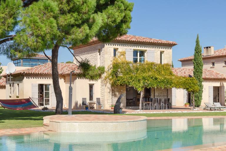 Children-friendly villa with garden, barbeque & private pool | Mountain view | Suitable for remote work | Pets are welcome in Pézenas