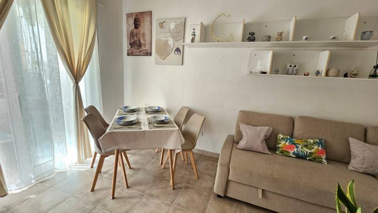 Apartment with yard | Garden view | Pet-friendly — photo 5