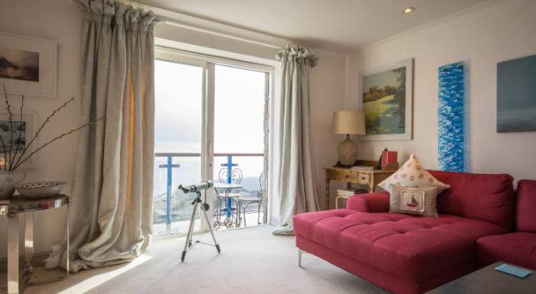 Stunning home with breathtaking sea views — photo 2
