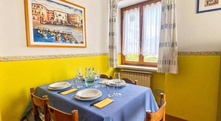 Holiday apartment with terrace & garden — photo 4