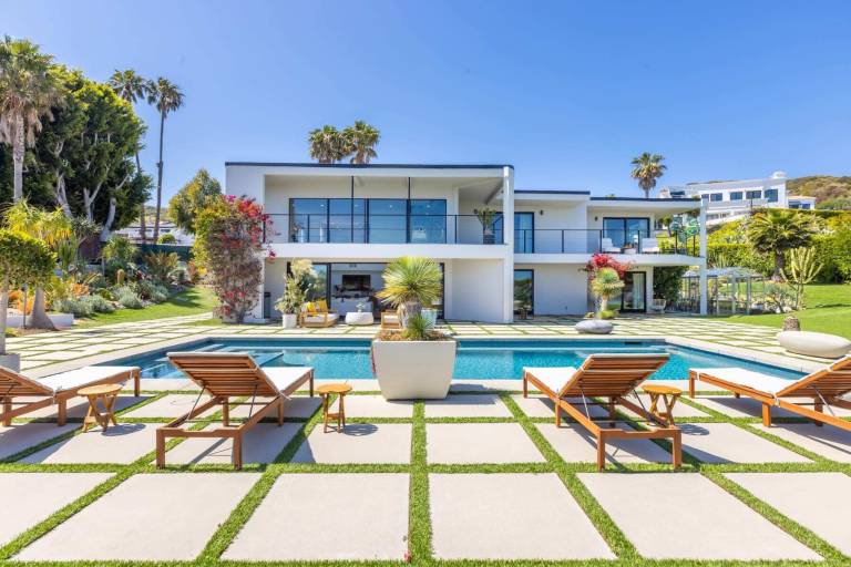 House Central Malibu