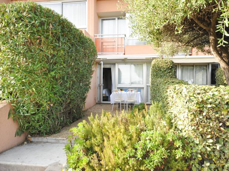 Holiday apartment with terrace | Sea view — photo 3