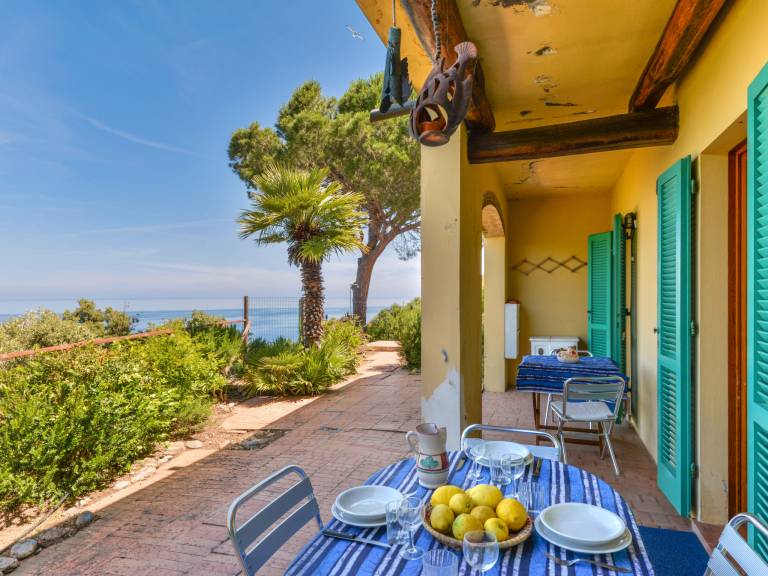 Vacation home with terrace, yard & private pool | Sea view — photo 4