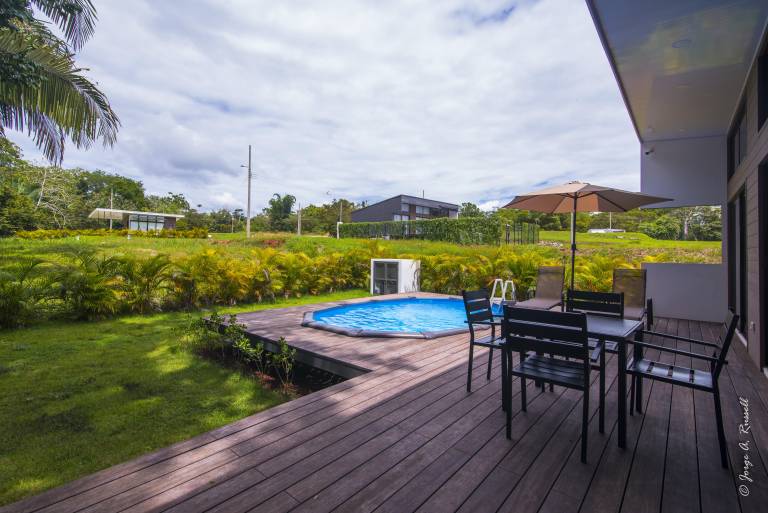 Child-friendly beautiful vacation home with garden, pool & grill | Dogs allowed in Puntarenas