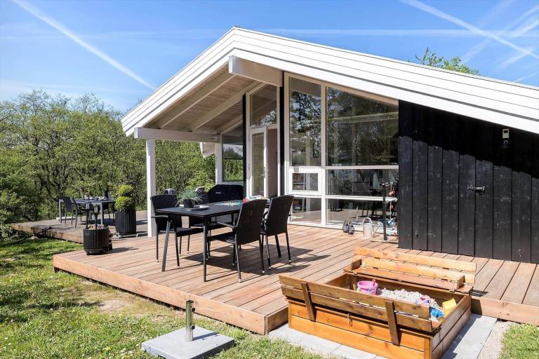 Lovely house with barbecue, sauna & patio | Pet-friendly in Ebeltoft