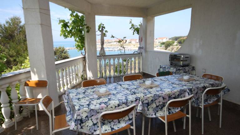 Apartman Povljana