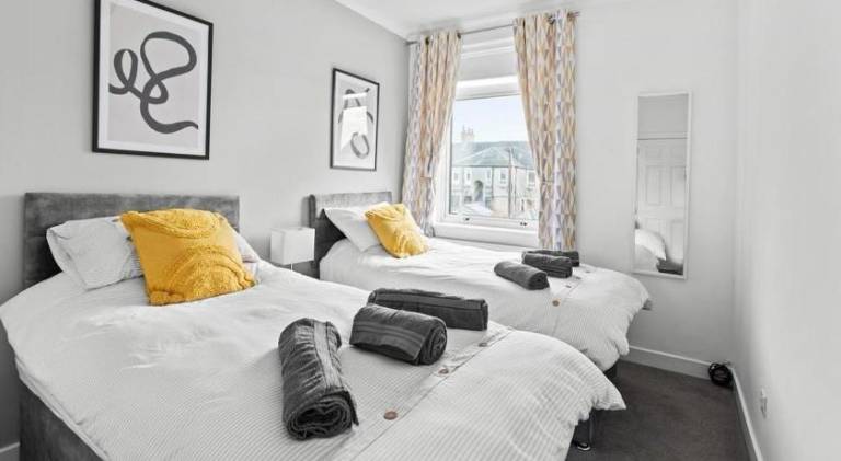 Rental apartment with 2 rooms for 6 persons — photo 2