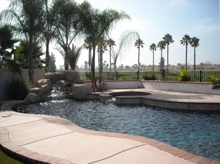 House  Menifee