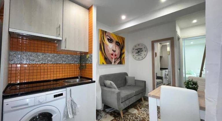 Holiday apartment | Near Plaza Mayor | Perfect for remote work | Pets are welcome — photo 2