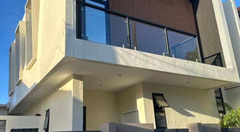 200 m&sup2; Villa