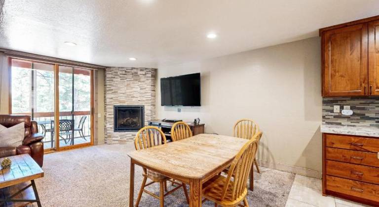 Lovely holiday apartment with pool & hot tub | Pets are welcome — photo 3