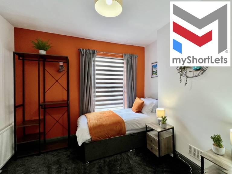 Birkin House Great for Contractors or Family Holidays