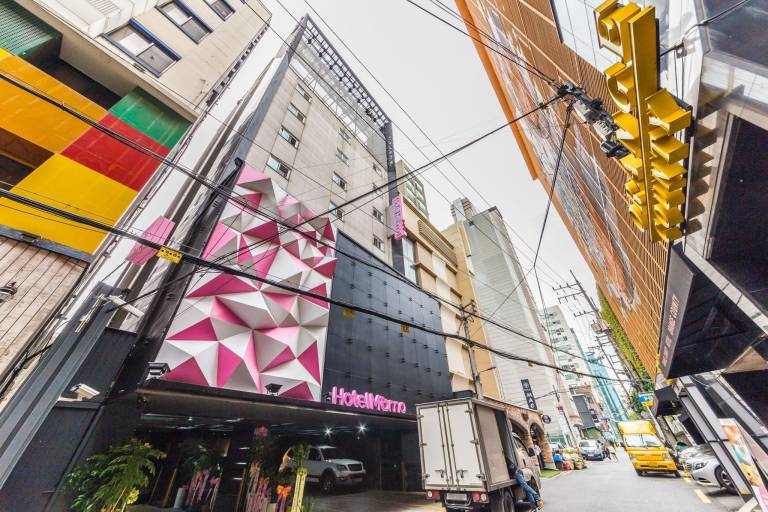Sinchon Momo — photo 5