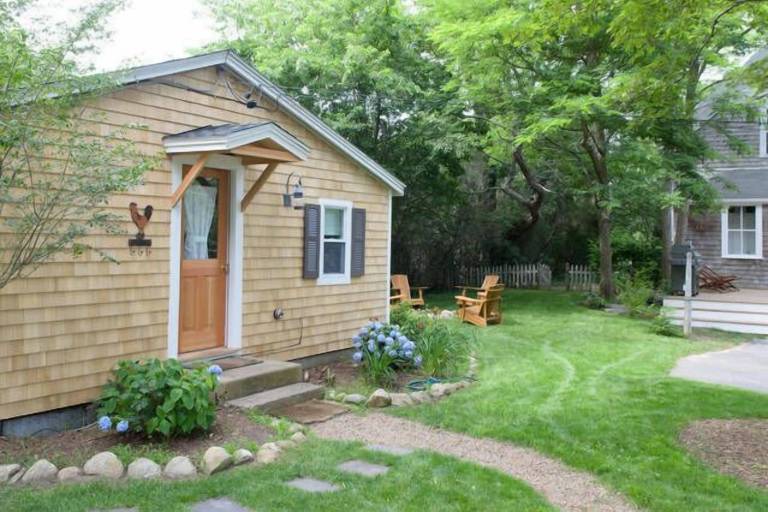 Cabin Vineyard Haven