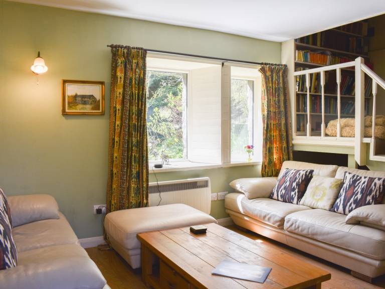 Cottage with garden | River view — photo 3
