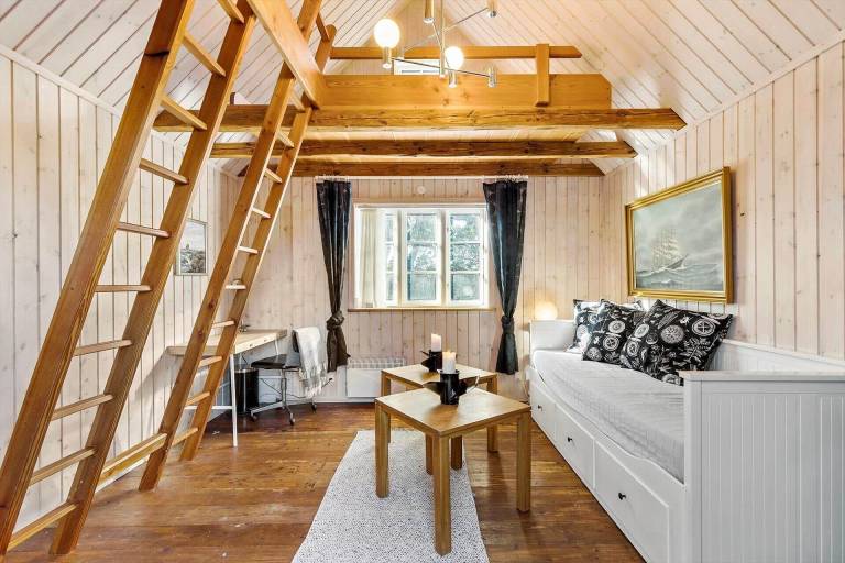 Family-friendly house with hot tub, barbecue & patio | Pets allowed — photo 4