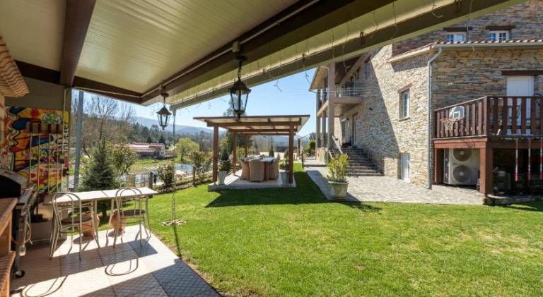 House with garden, pool & BBQ — photo 5
