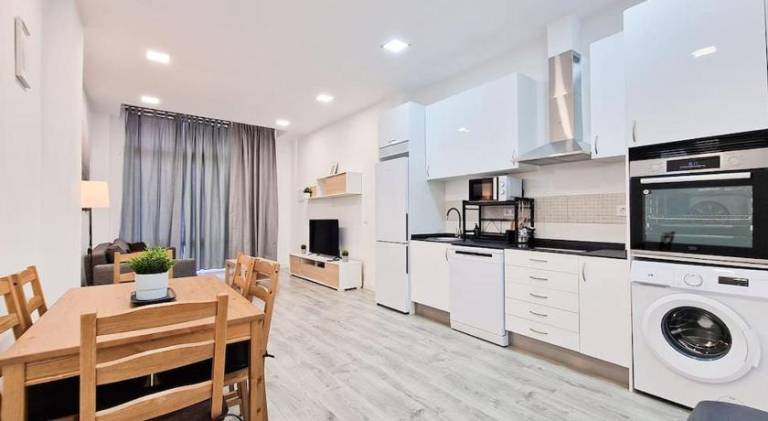 Apartment with 2 rooms for 6 persons in Madrid