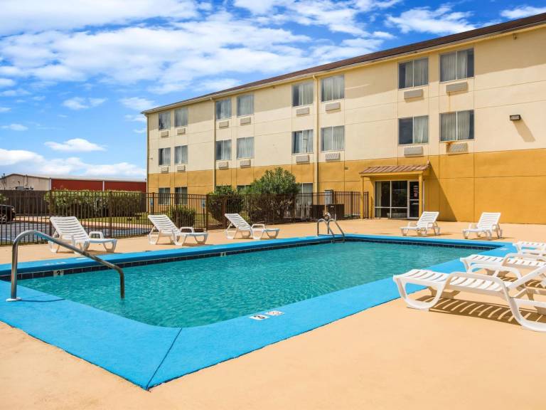 Sleep Inn & Suites Foley - Gulf Shores North — photo 4