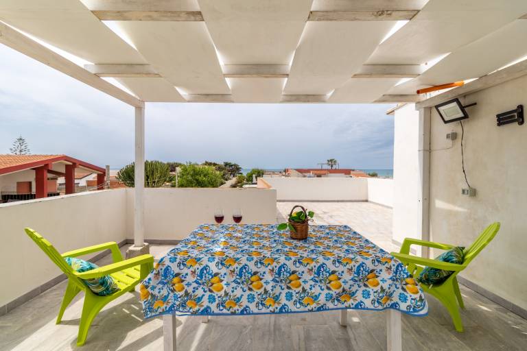 Apartment 'Vela Bianca In Oasi Del Mare' with Sea View, Wi-Fi and Air Conditioning in Syracuse