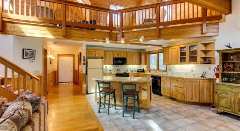 Lovely vacation home | Close to the beach | Pets allowed in Cannon Beach, OR