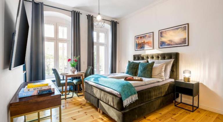 The Malmoer, modern 1 BR on 40m2, own backyard garden-terrace, quite & relaxed, however central in P in Berlin