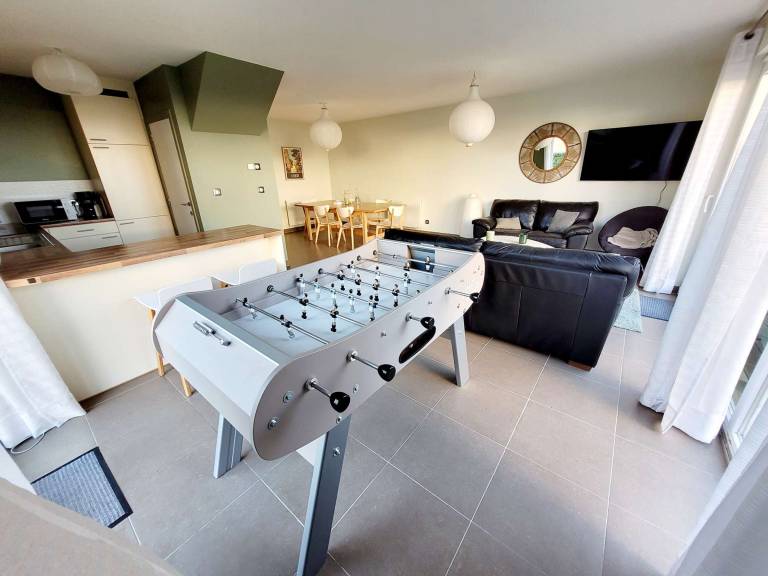 Modern villa 3 bedrooms with garden, WiFi and parking, close to beach — photo 3
