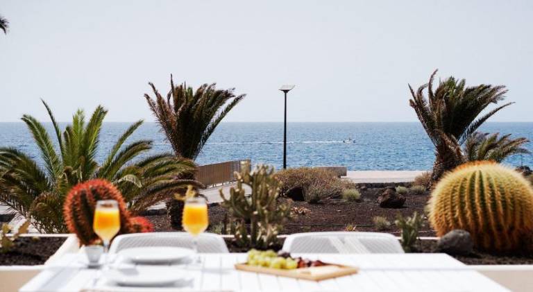 Rental apartment with patio & pool | Close to the beach | Pet-friendly in Santa Cruz de Tenerife