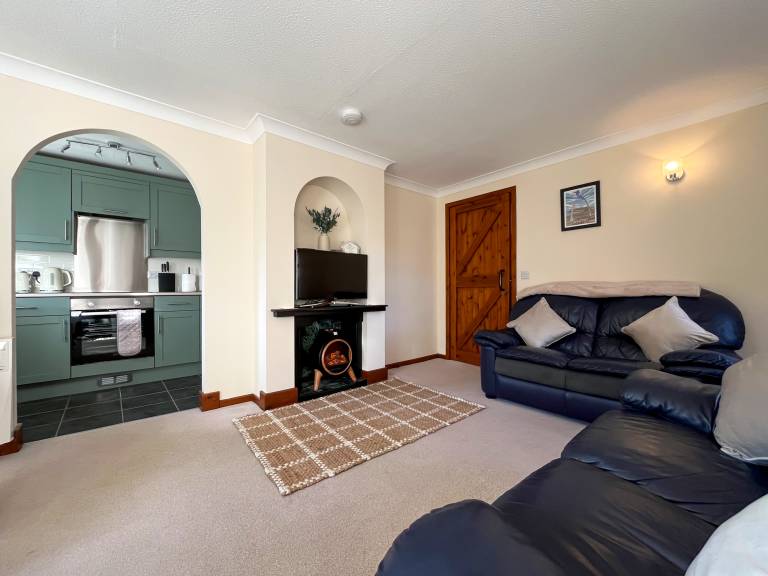 Children-friendly pleasant cottage with grill & pool | River view | Dogs allowed — photo 4