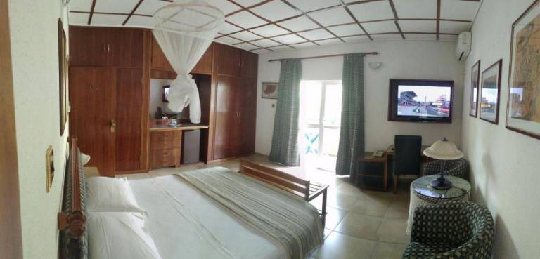 Manuela Residence — photo 2