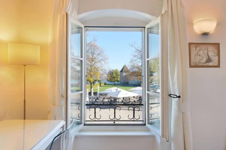 L HÔTEL by Hostellerie du Château