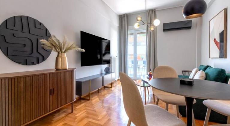 Rental apartment | Close to Odeon of Herodes Atticus — photo 2