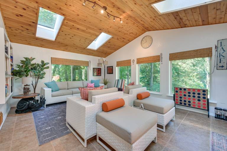 Waterfront Gem on Lake Saint Clair w/ Private Deck — photo 5