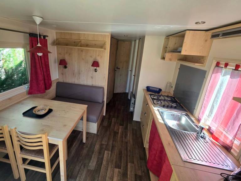 Family-friendly pleasant vacation home with heated pool & terrace | Beach nearby | Pets are welcome — photo 4