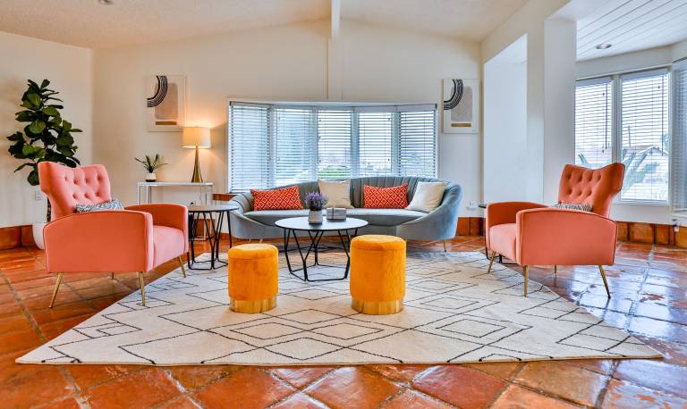 House  Orange