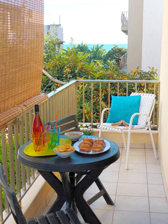 Apartment with 2 rooms for 6 persons — photo 3
