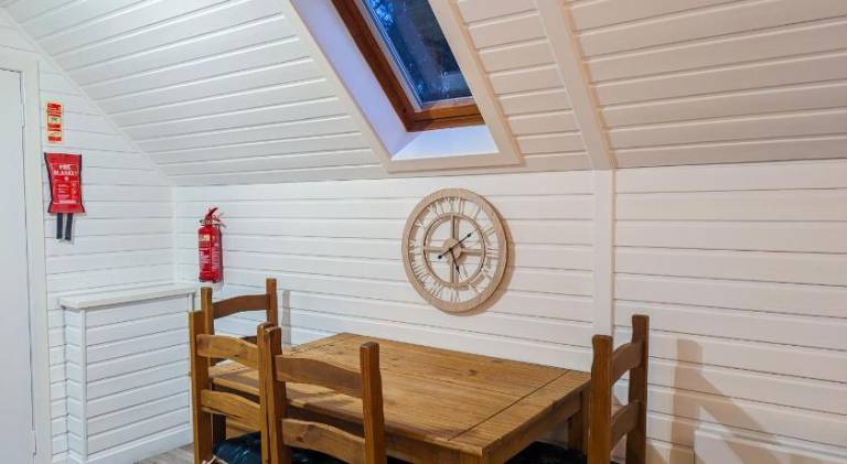 Boann 5 - Hot Tub-Hunting Tower Lodges-Luxury-Families-Romantic — photo 4