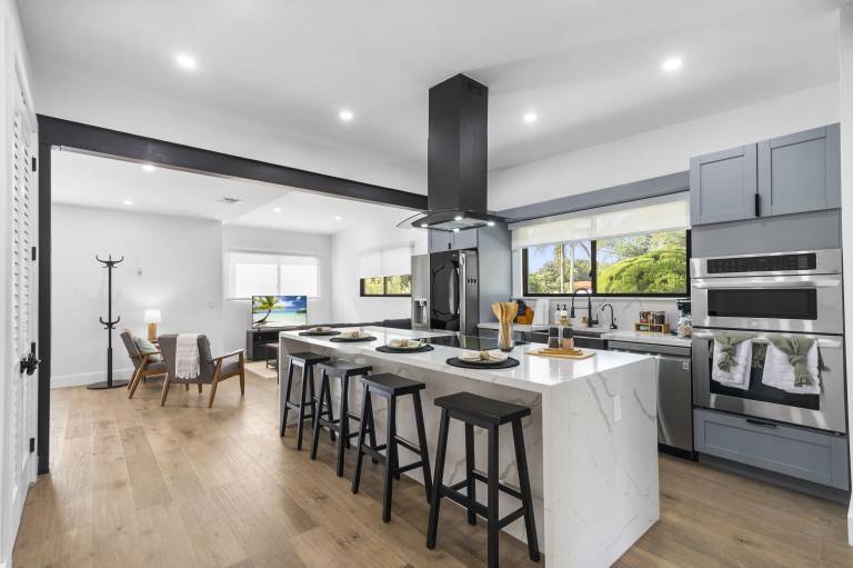 House Coral Estates