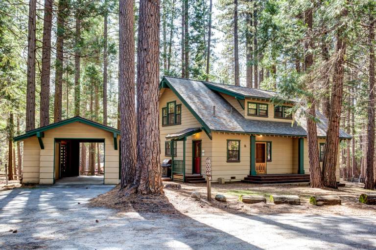 Cabin Wawona