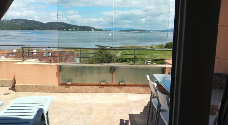 Holiday apartment with patio, pool & jacuzzi | Pet-friendly — photo 2
