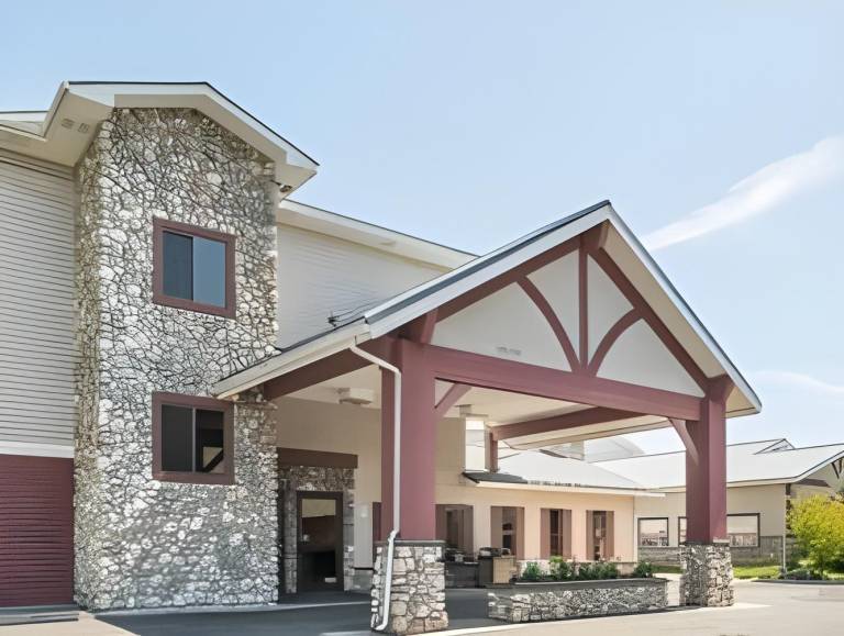 Super 8 By Wyndham Spokane Valley in Spokane Valley, WA