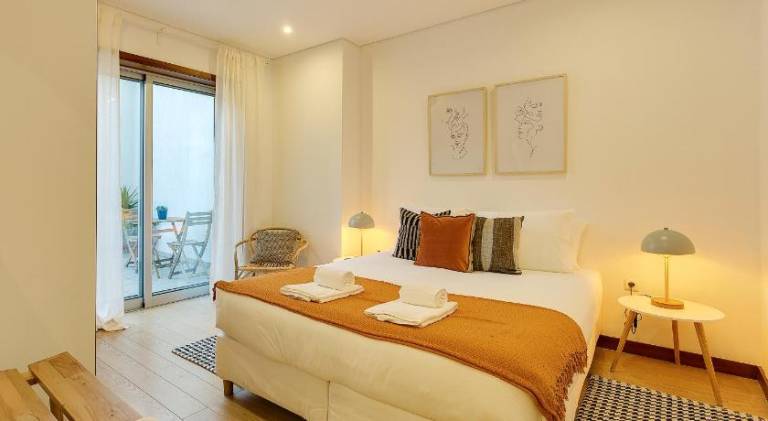 Rental apartment with terrace — photo 2