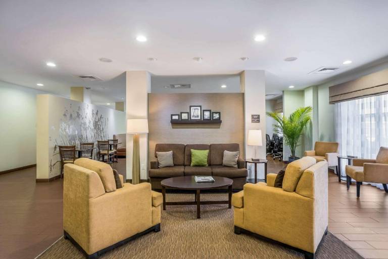 Sleep Inn & Suites Hannibal West — photo 2