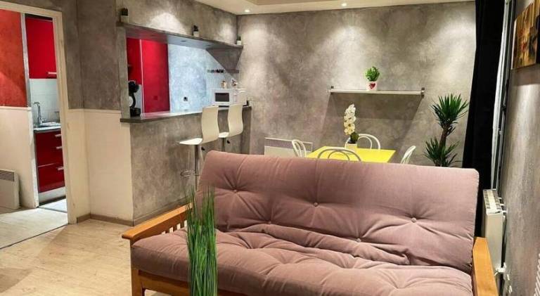 Rental apartment with 1 room for 4 persons in Saint-Genis-Pouilly