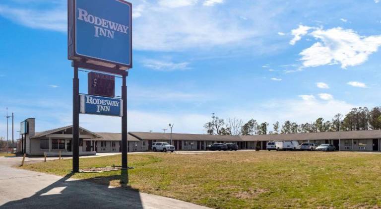 Rodeway Inn Dickson in Dickson, TN