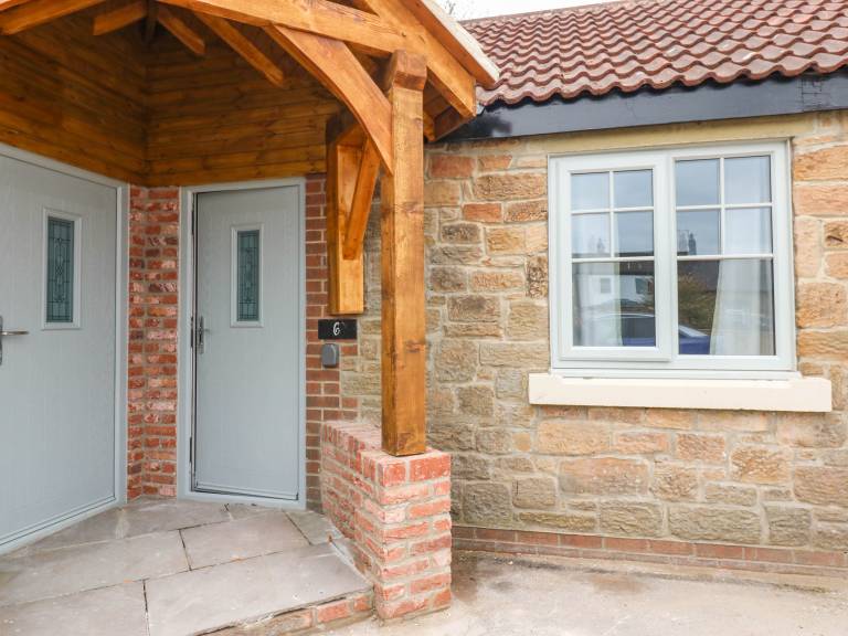 Courtyard Cottage Number 6