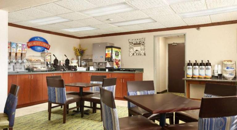 Baymont by Wyndham Sioux Falls — photo 3