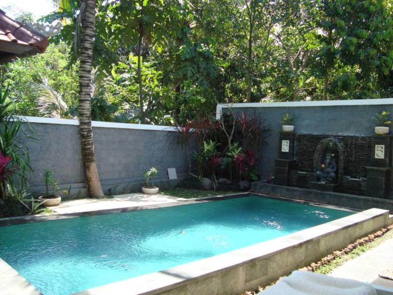 Spacious villa with pool, jacuzzi & yard | Good for workation | Dogs allowed in Tegallalang