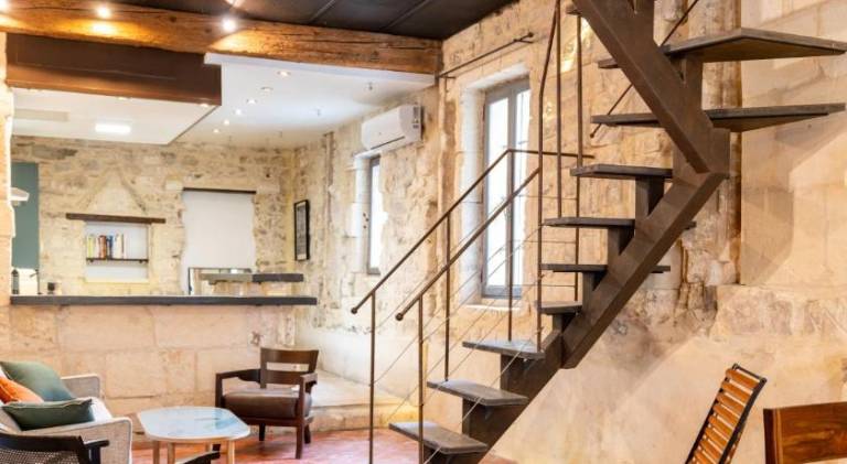 Holiday apartment with 2 rooms for 6 persons in Arles