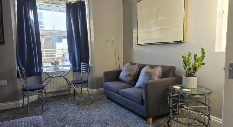 Pleasant rental apartment | Dogs allowed in Woking